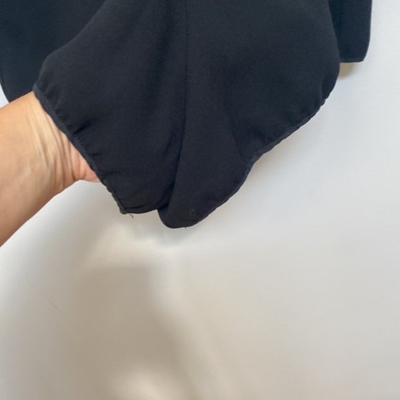 Aritzia Wilfred Black Shorts Romper Size XS - Picture 3 of 6